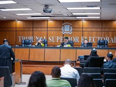 Cuestionan al TSE por no conocer recurso contra resolución de JCE