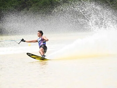 Paolo Pigozzi ganó el oro en esquí náutico y su hermano Andrea plata