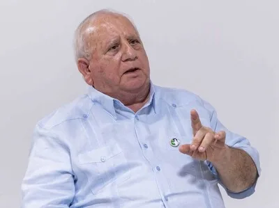 Salud Pública pide al Mescyt validar acreditaciones de Ernesto Fadul