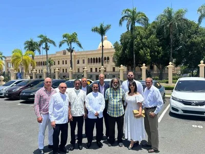 Gobierno y activistas inician diálogo sobre proyectos de minería