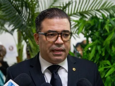 Affe Gutiérrez pide al TC despenalizar el consumo de drogas