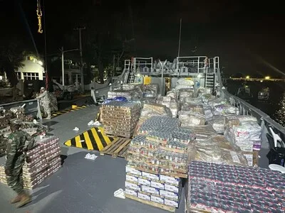 FF. AA envía a Colombia 50 toneladas de ayuda humanitaria tras temblor