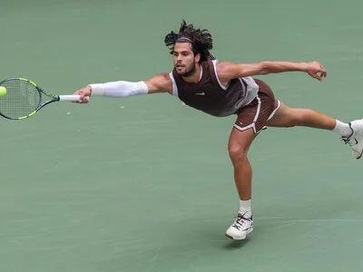 Alcaraz desembarca con fuerza en los octavos del US Open
