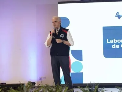 De Camps impulsa 60 horas de labor social para jóvenes