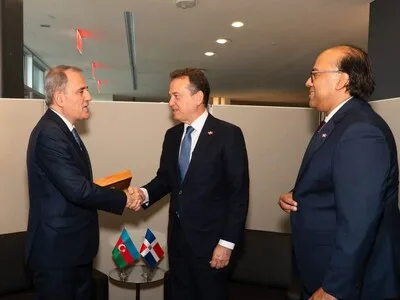 Dominicana y Azerbaiyán eliminan visas para viajeros