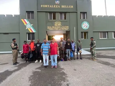 Detienen a 12 haitianos en operativos de Montecristi y Valverde