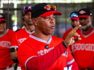 Leones del Escogido inician preparación para la corona 19