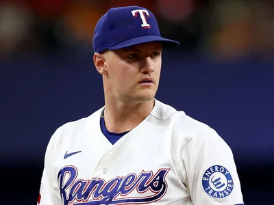 Josh Jung, tercera base de los Rangers, en lista de lesionados