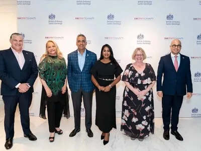 Dominicana busca inversión en manufactura y energía limpia en Londres