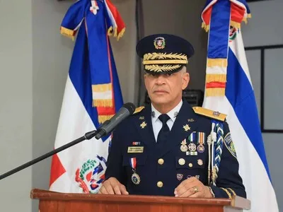 Policía exige entrega o cese de actividades delictivas