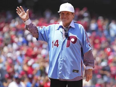 Pete Rose supera a Mateo Alou y gana título de bateo 1968
