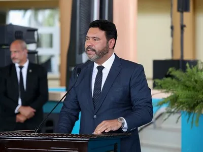 Senador propone prorrogar a dos años la responsabilidad penal empresarial