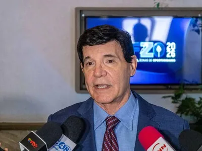 Empresas dominicanas evalúan ajustes de precios ante alzas de combustibles